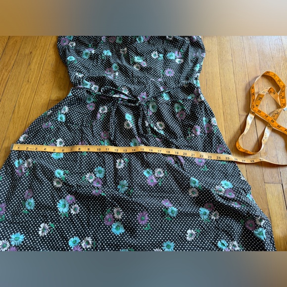 50s Vintage Black Cotton Housedress with Polkadots and flowers - Picture 5 of 7